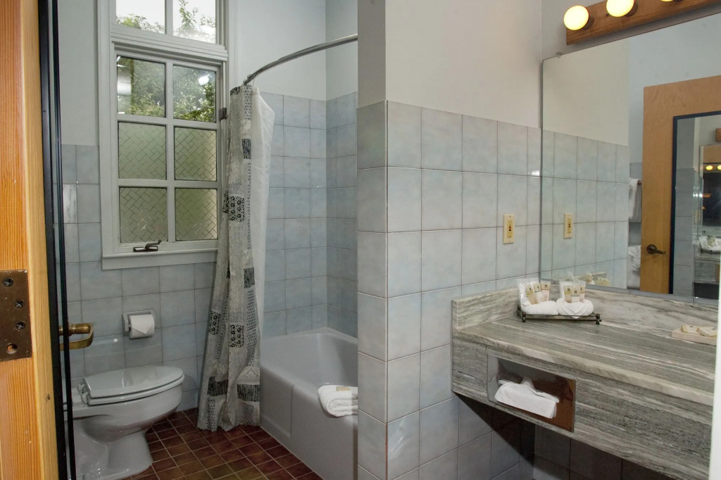 La Tourelle Inn & Spa