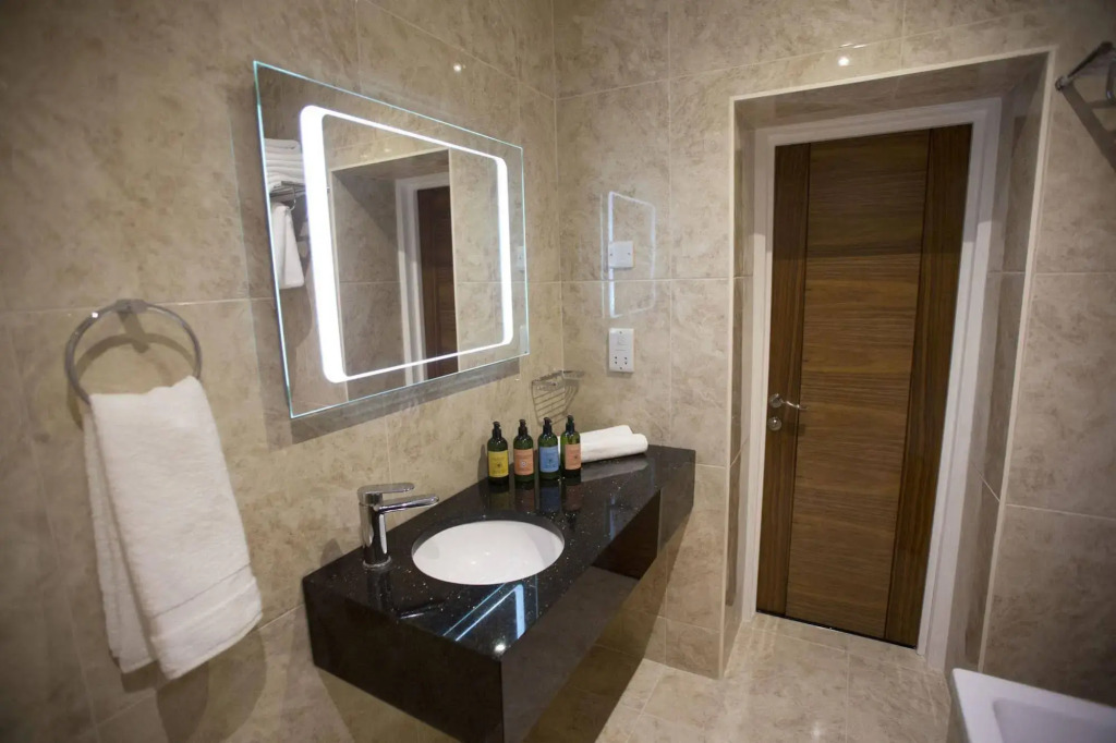 The Lansbury Heritage Hotel and Spa By Sunday - Canary Wharf London