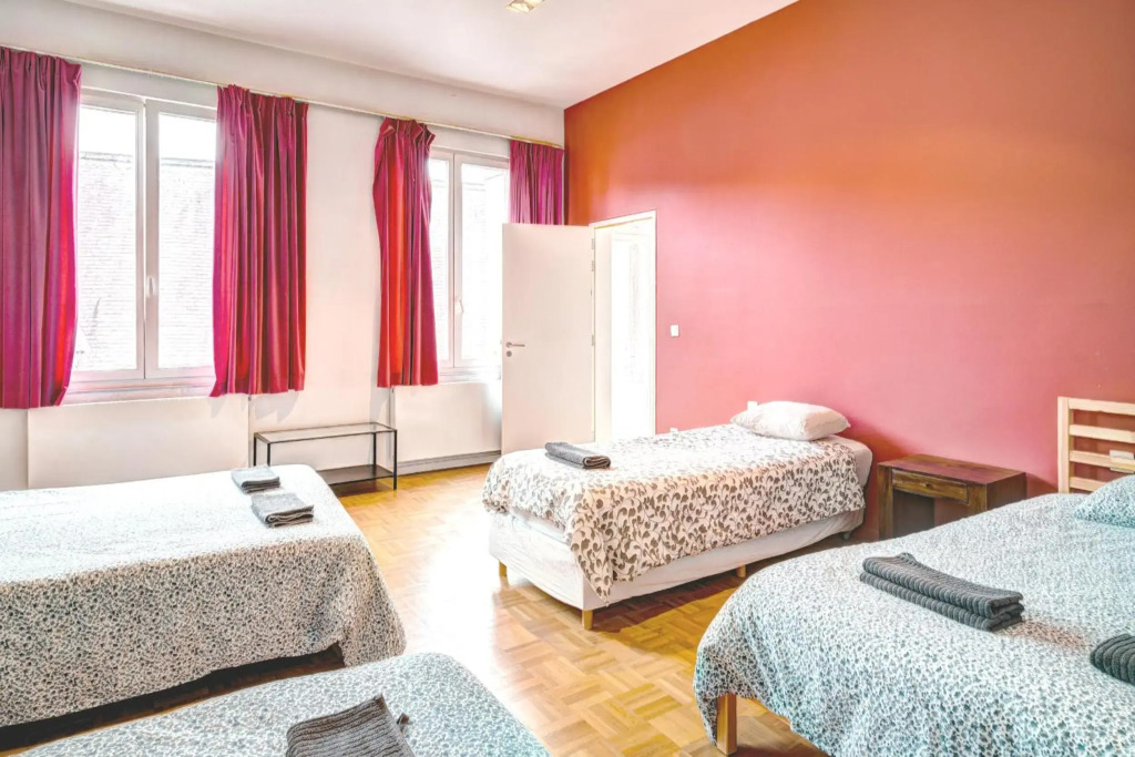 Three Bedroom Marble Apartment in the Heart of Antwerp