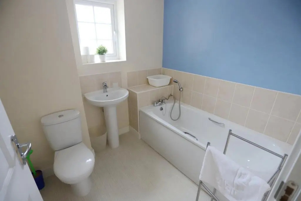 EasyTravel Luxury NEC/Airport 3 beds House