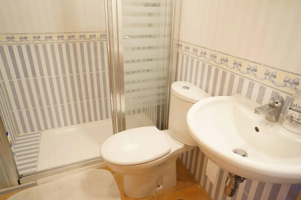 La Alcazaba - 3 bed apt With Communal Pool