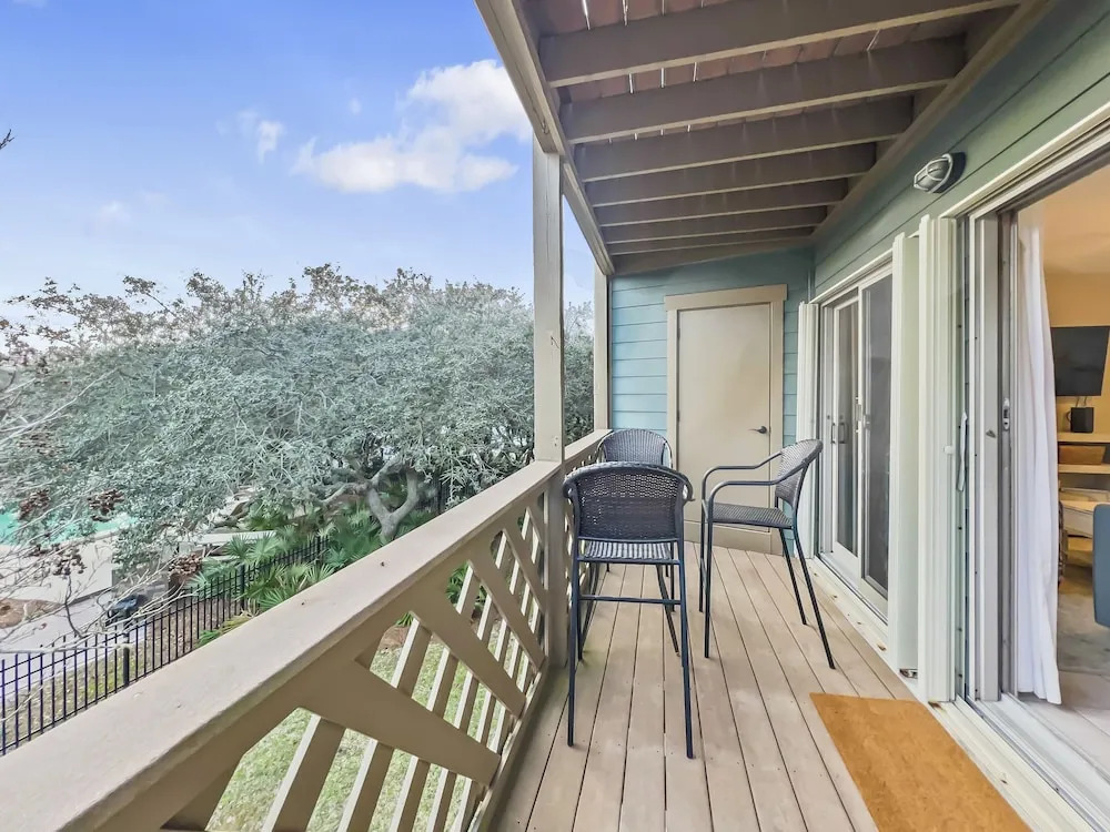 Inlet Dunes 204 1 Bedroom Townhouse by RedAwning