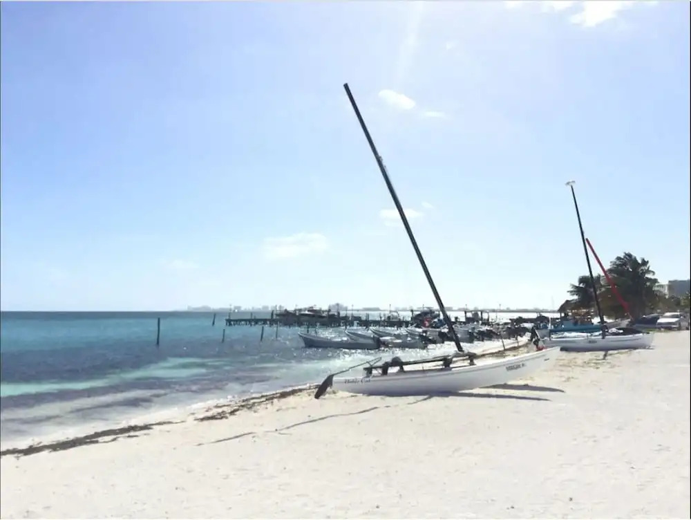 MAREA Beachfront 2 BDR - Stunning Oceanview