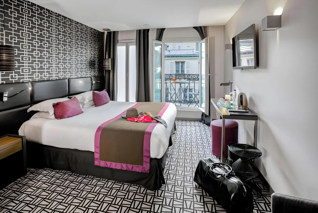 Le Grey Hotel