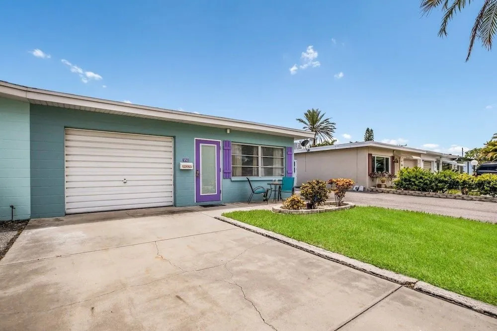 Anna Maria's Dream 2 Bedroom Villa by Redawning