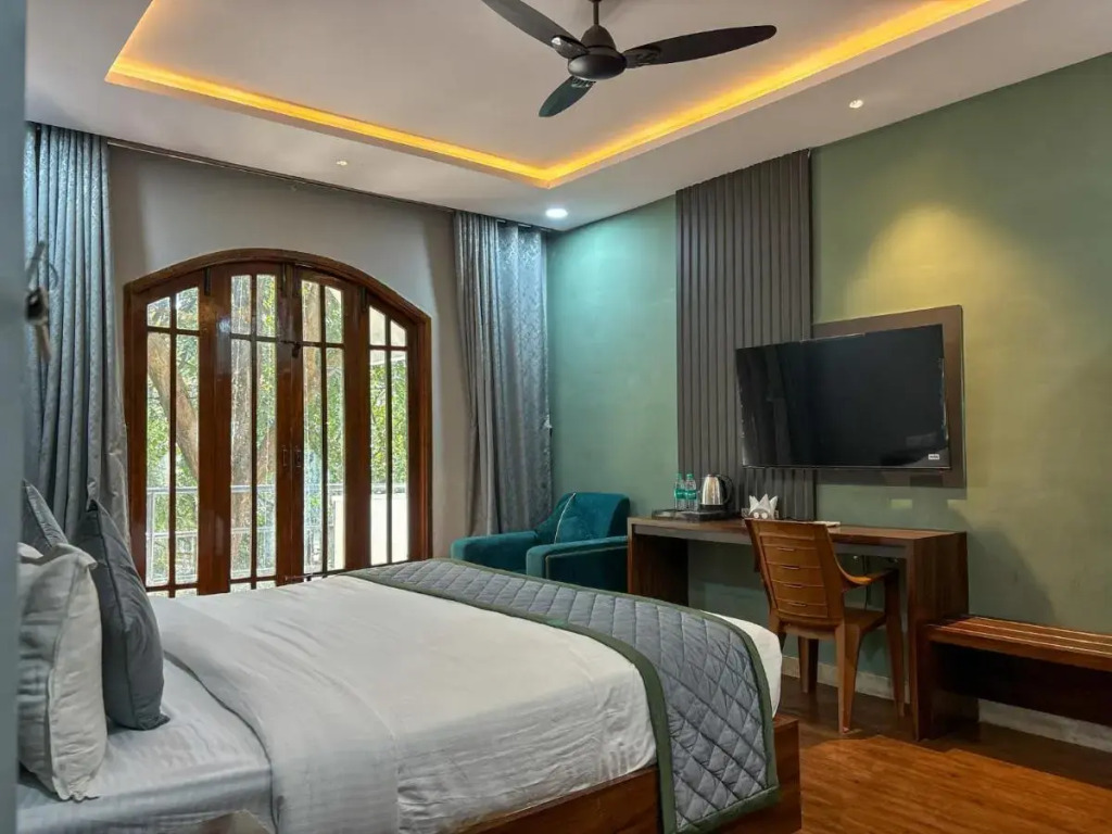 Palm Mystic Inn - Indiranagar
