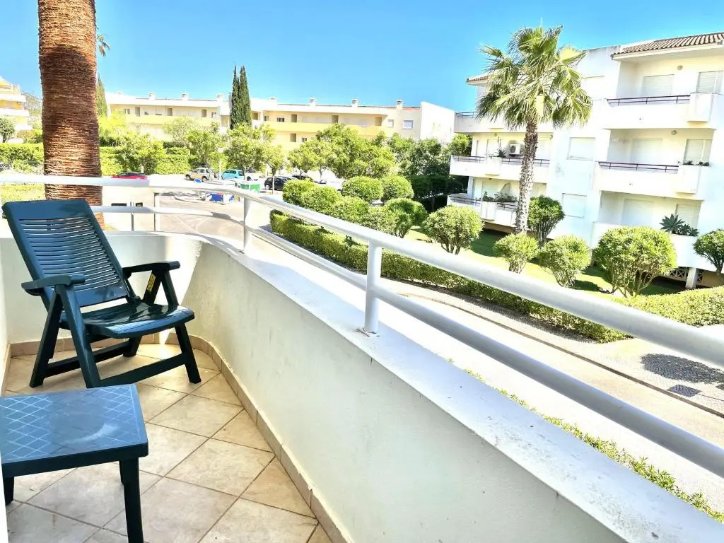 Amazing 1 bedroom apartment near Marina