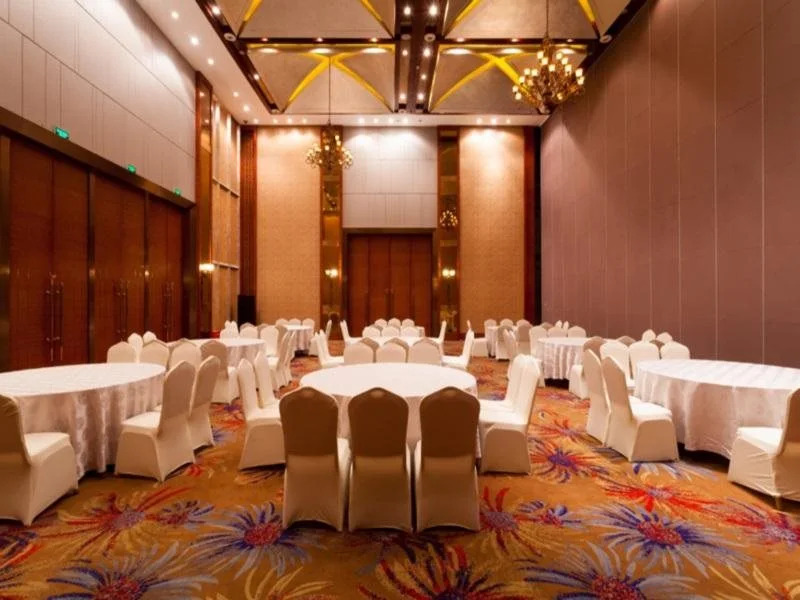 Chengdu Xinjin Celebrity City Hotel