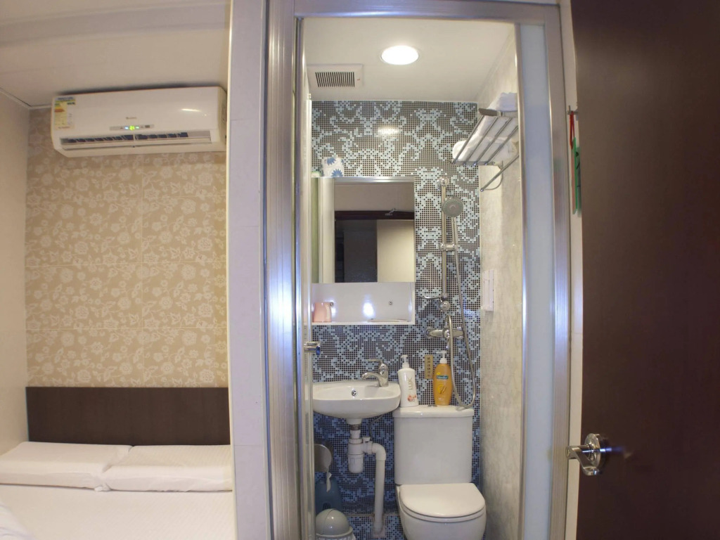 Mong King Hotel