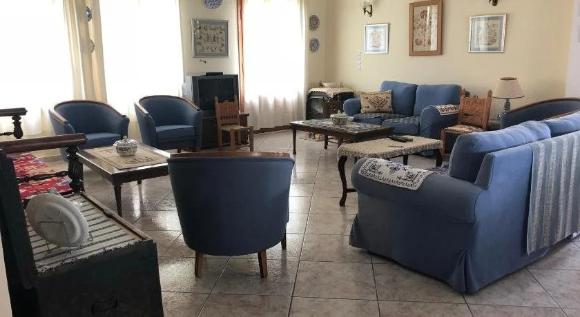 Deidamia Hotel