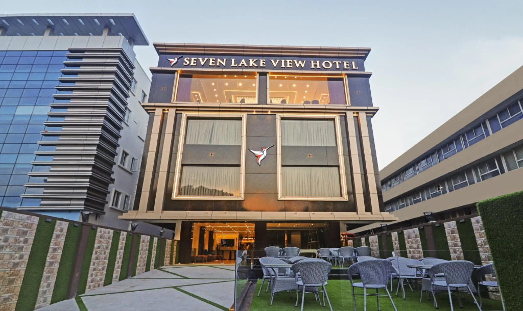 Treebo Premium Seven Lake View
