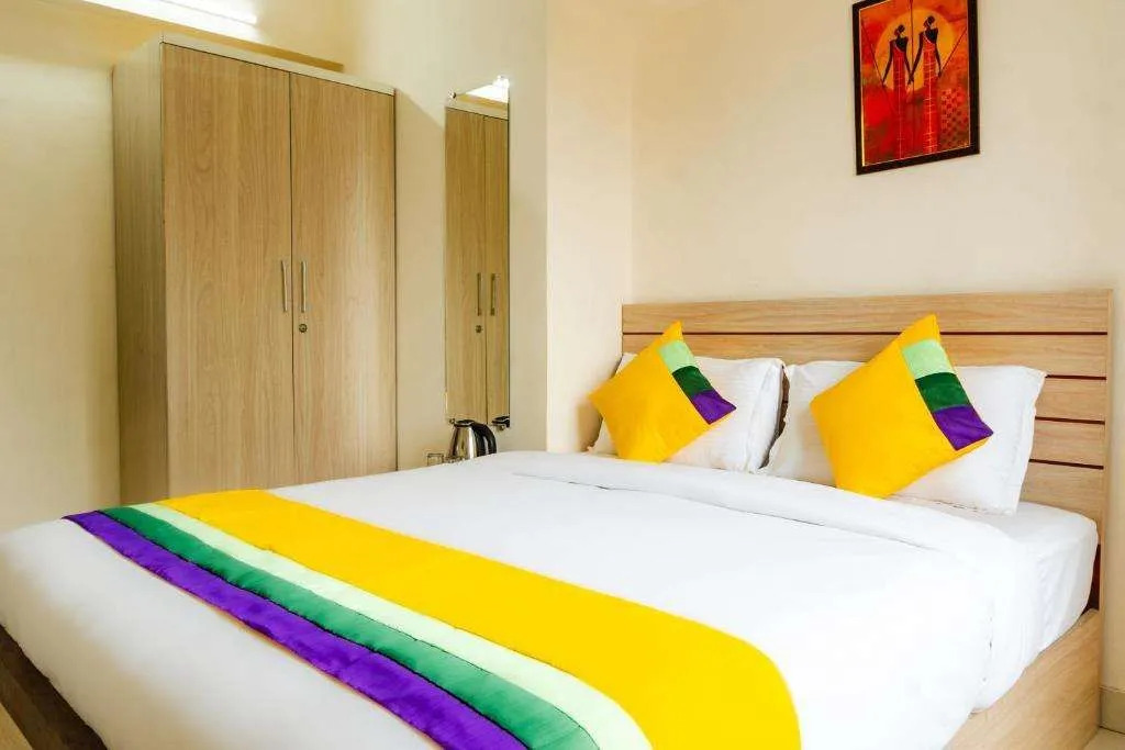 Itsy Hotels Opal Suites, Mundhwa, Near Koregaon Park