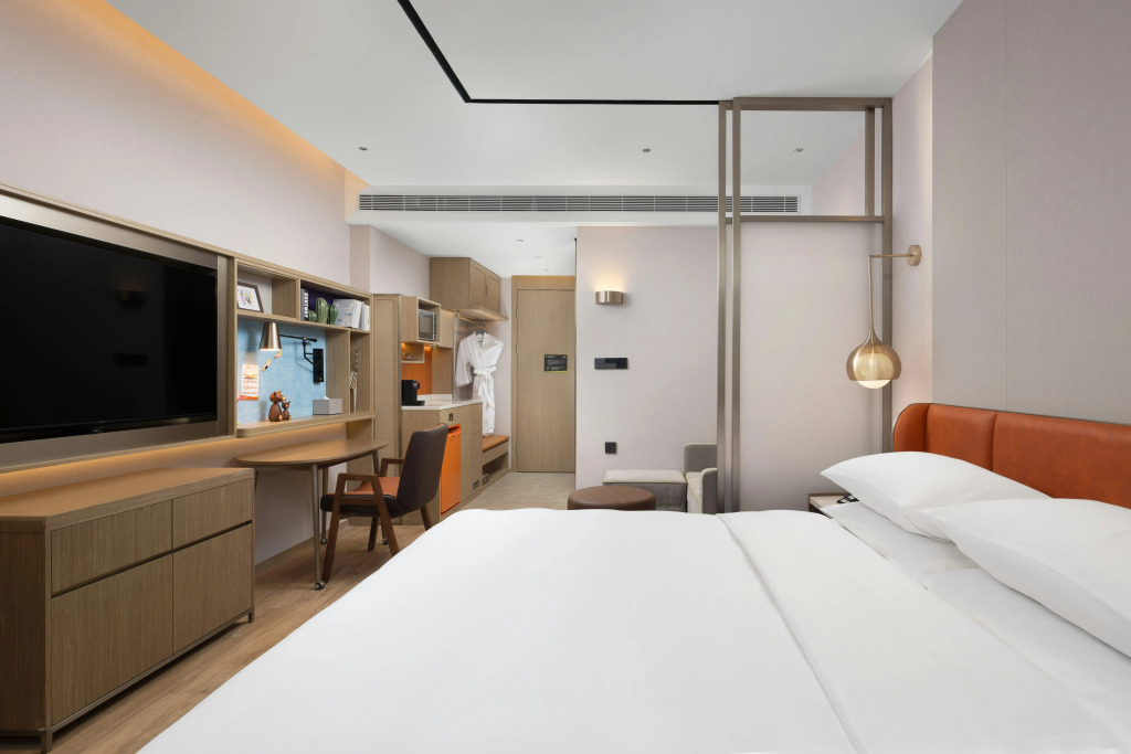 Home2 Suite by Meishan Dongpo