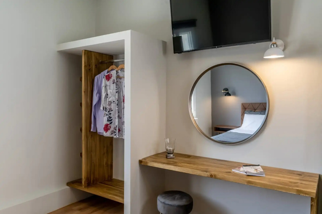 Amarie Suites
