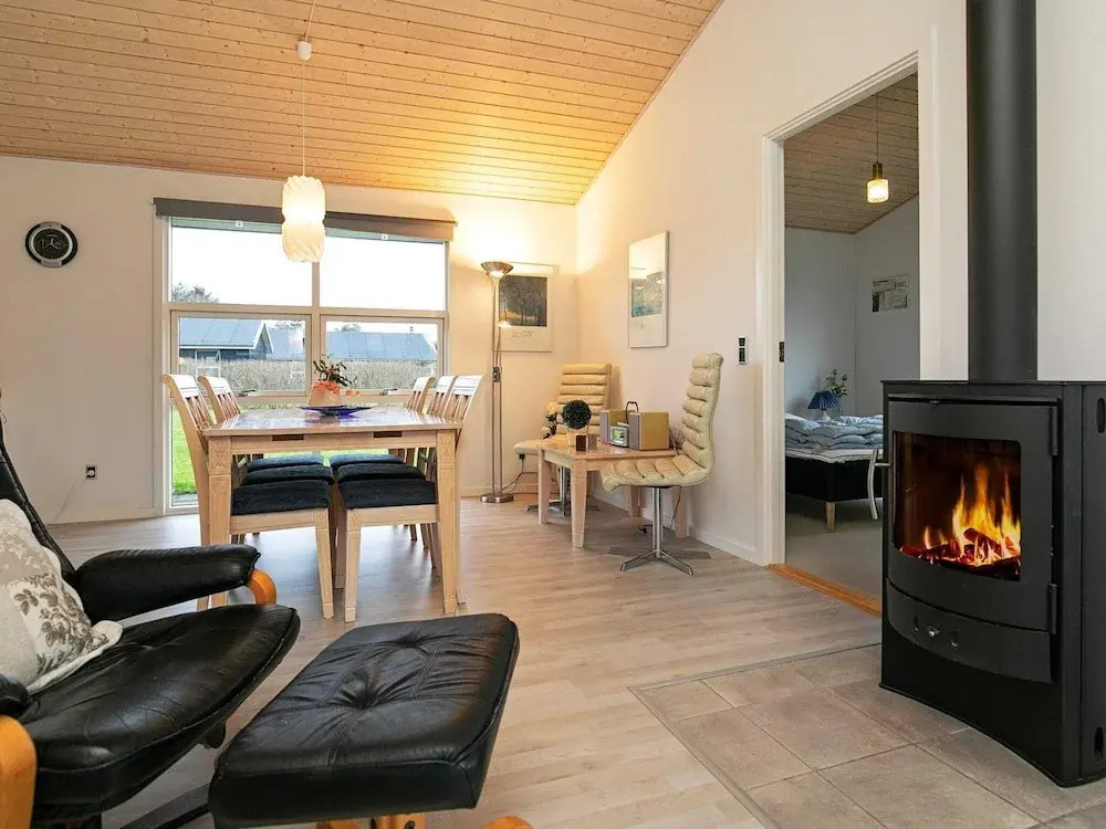 6 Person Holiday Home in Hals