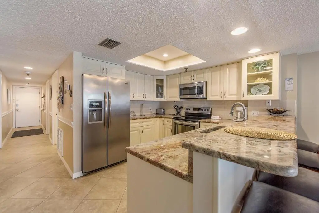 #308 Beach Place Condos