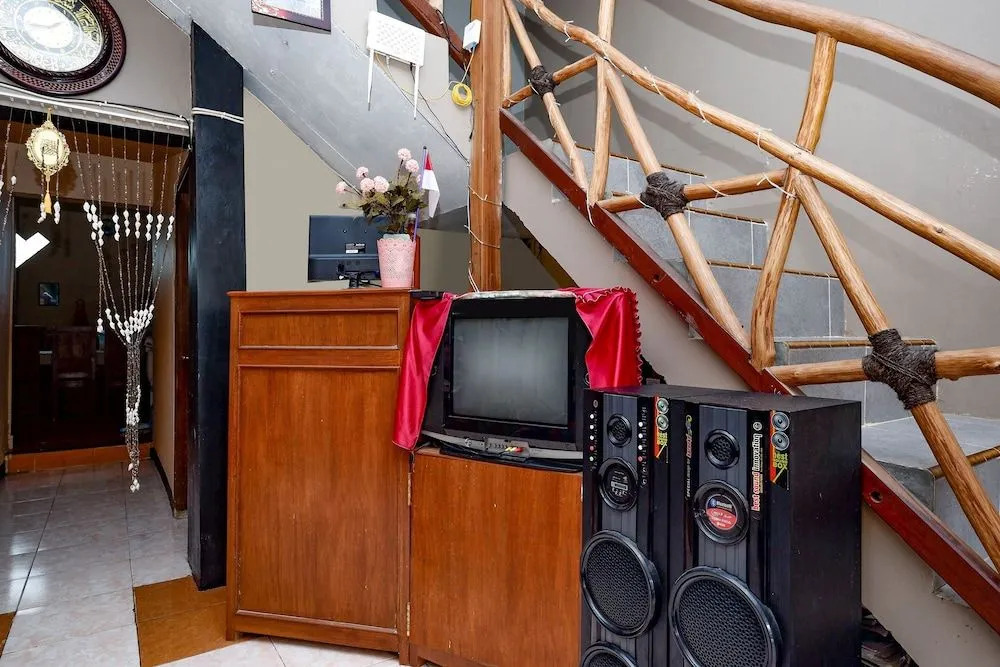 OYO 2430 Lisshaffa Homestay
