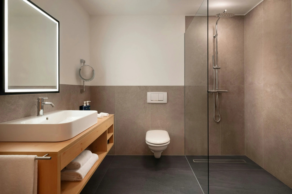 Отель Four Points by Sheraton Bolzano