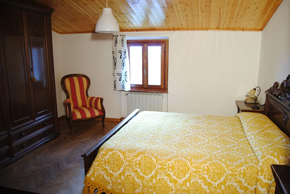 Holiday House- La Magnana Farm