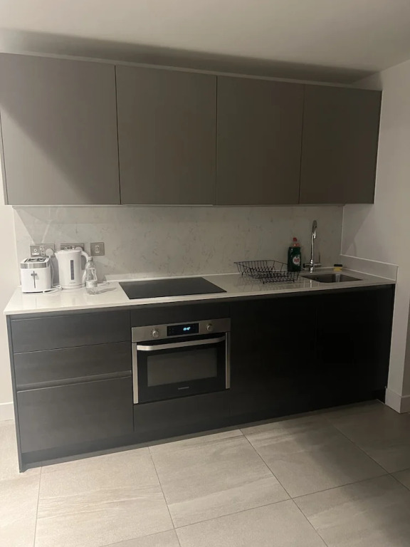 Beautiful Apartment With Excellent Water View