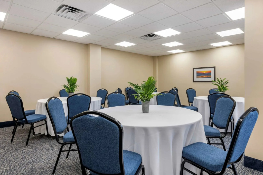 Comfort Inn & Suites Daytona Beach Oceanfront