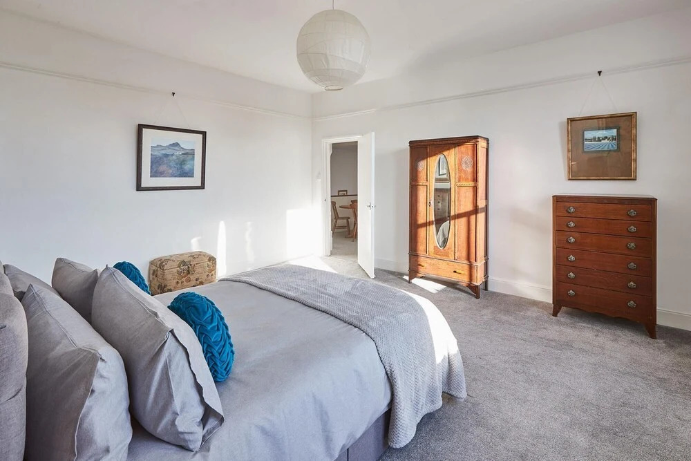 Host Stay Seaside View