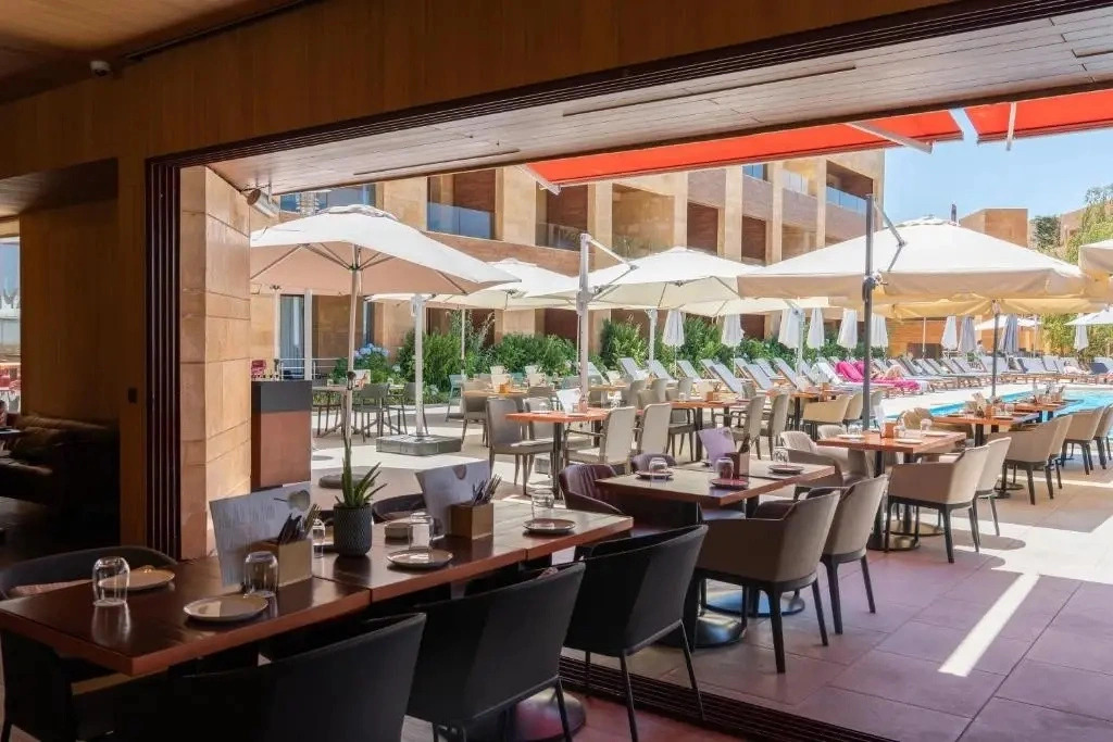 Oakridge Hotel And Spa