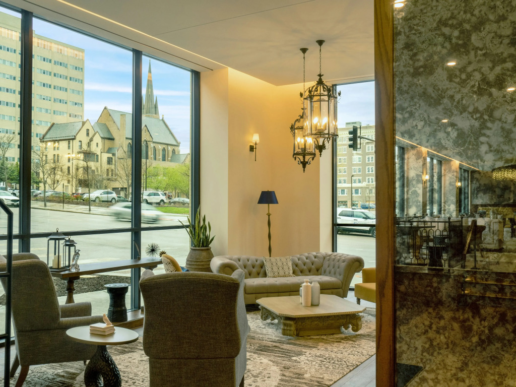 The Peregrine Omaha Downtown Curio Collection By Hilton