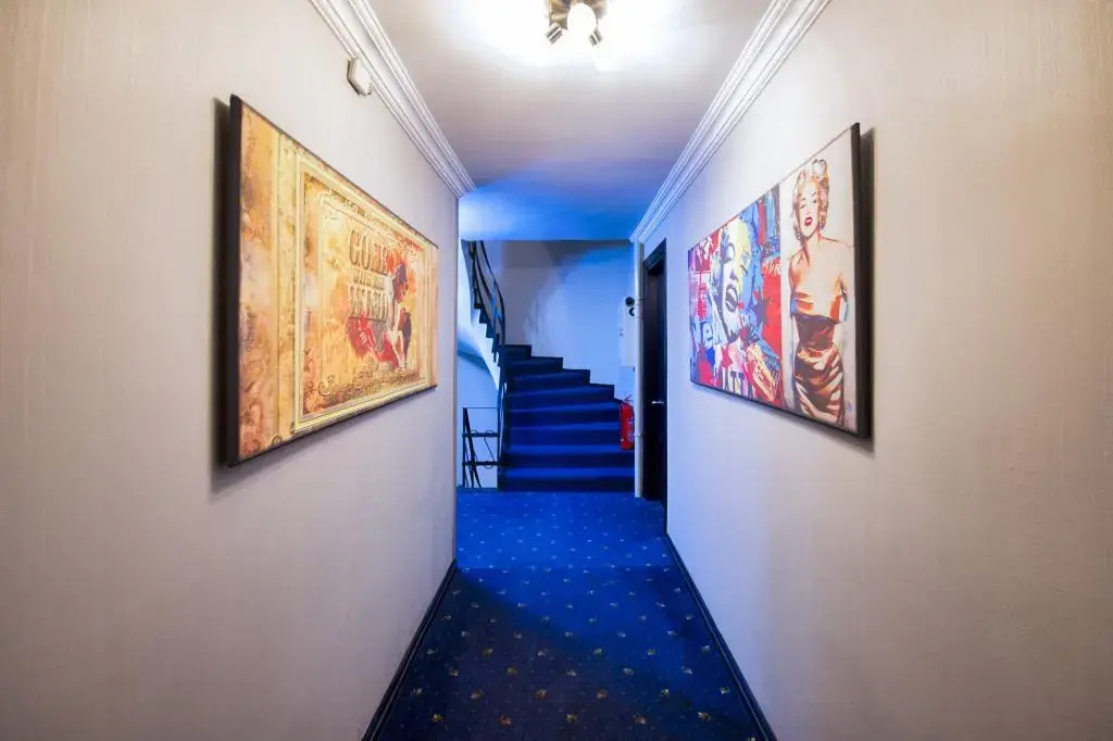 Kozan City Hotel