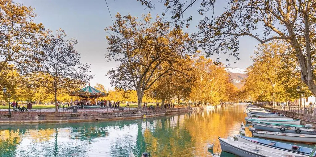 Le Golden Green à 5min du centre-ville avec parking privatif gratuit