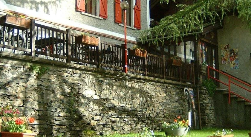 Hotel Residence Lago Laux