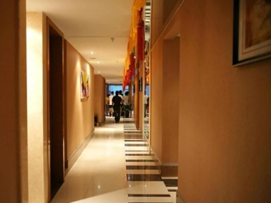 GreenTree Alliance Guangzhou Chimelong Metro Station South China Country Garden Hotel