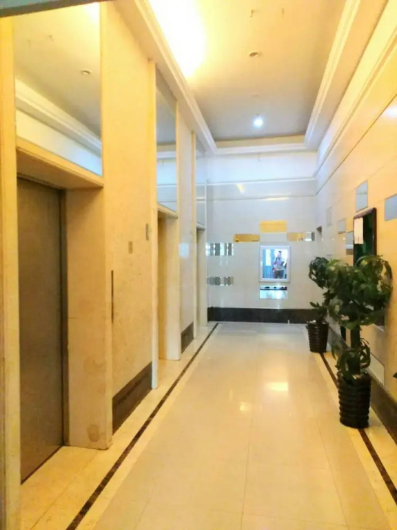 Jinling Shidai Apartment