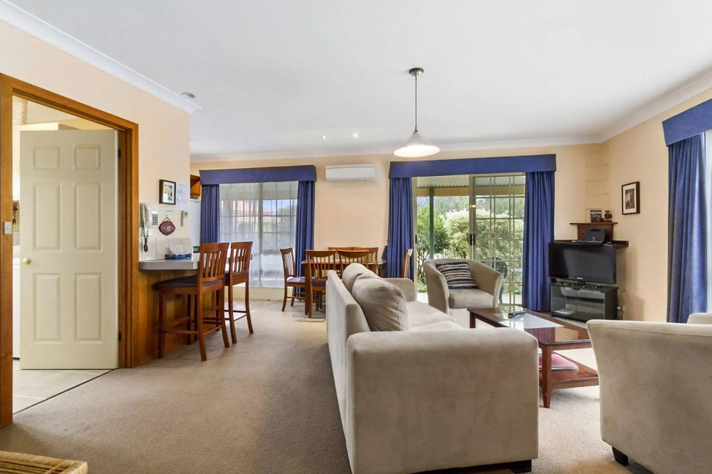 Swansea Cottages & Lodge Suites