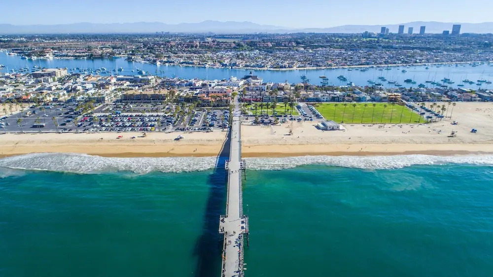 New Listing! Family Tides: Central Beach Retreat Duplex