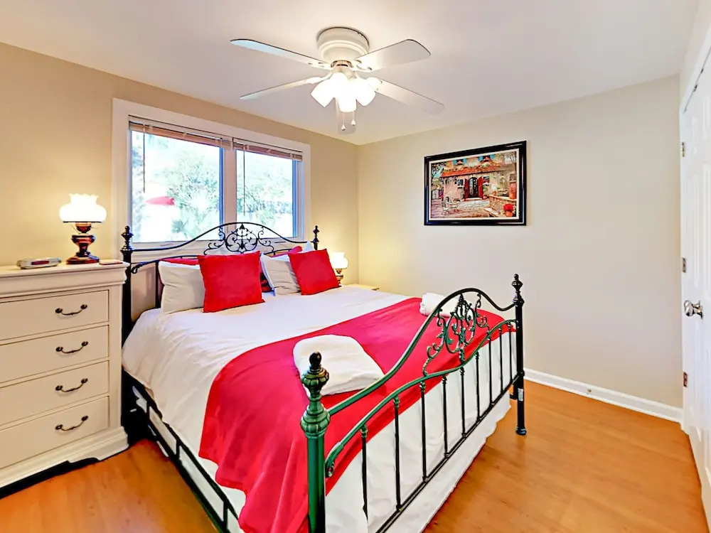 East Bolton Duplex Unit A 2 Bedrooms 1 Bathroom Duplex