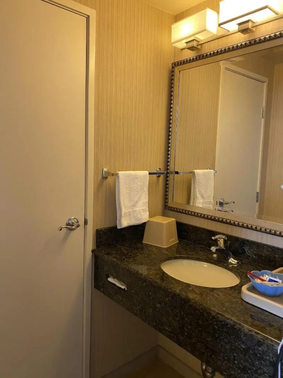 Royal Pacific Motor Inn