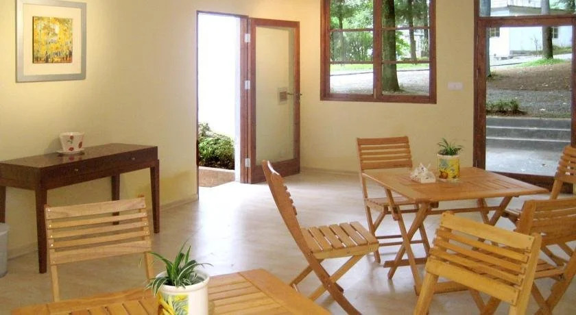 HuangShan Pine Ridge Lodge