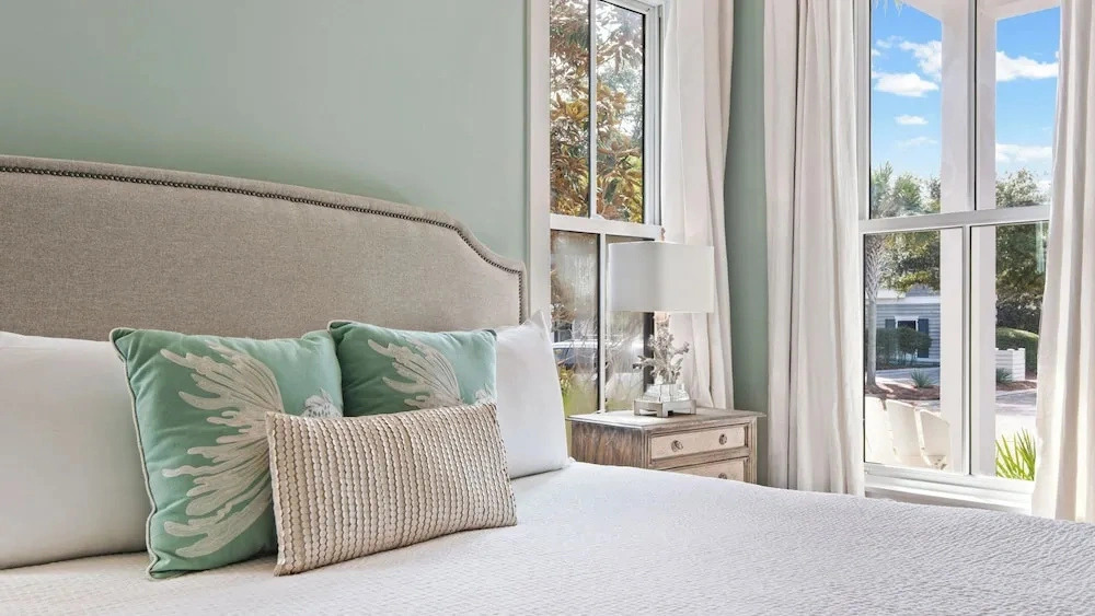 Watersound 4BR w/ Heated Pool, Golf Carts & Bikes - Sleeps 12