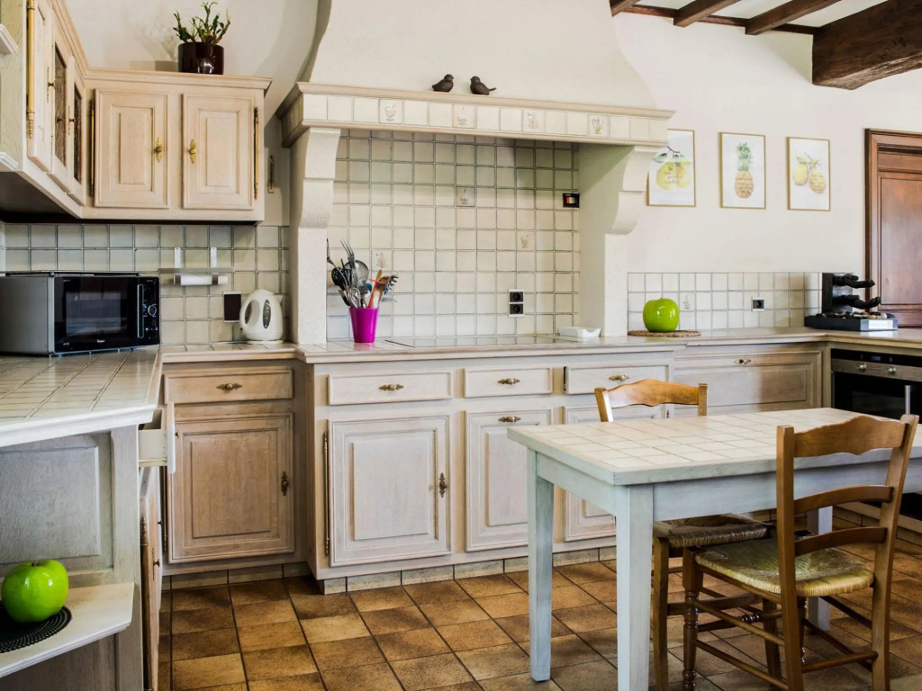 Appealing villa in Bièvre with garden