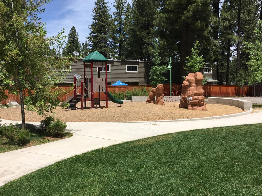Tahoe Cottage Inn