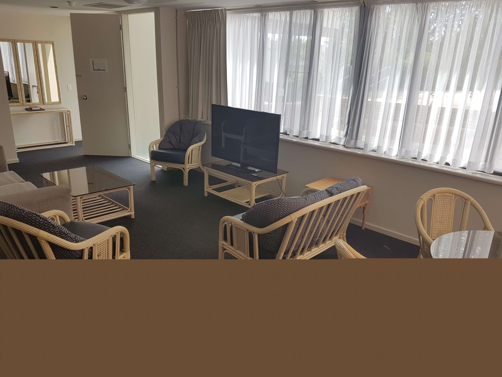 Belconnen Way Hotel & Serviced Apartments