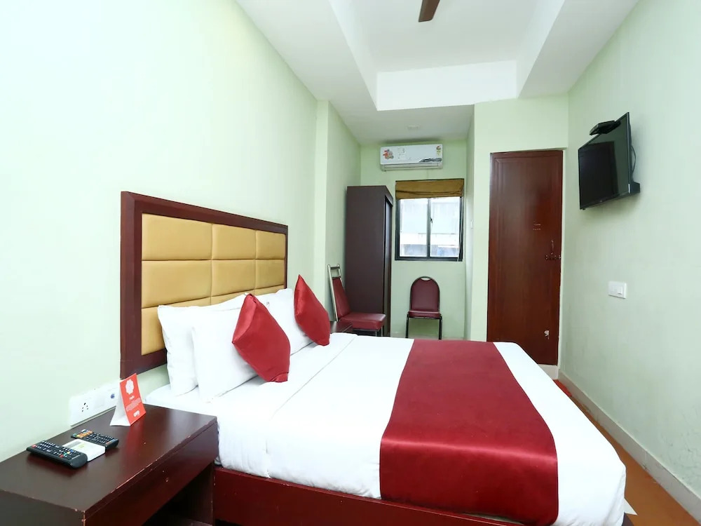 OYO 15190 Select Residency