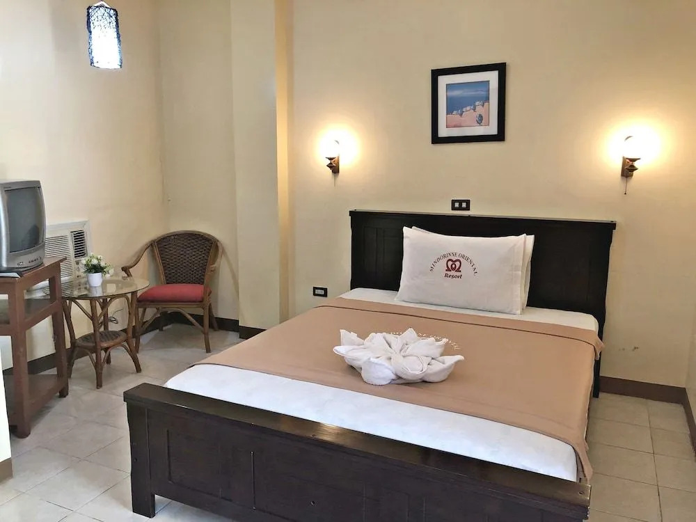 Mindorinne Oriental Beach Resort