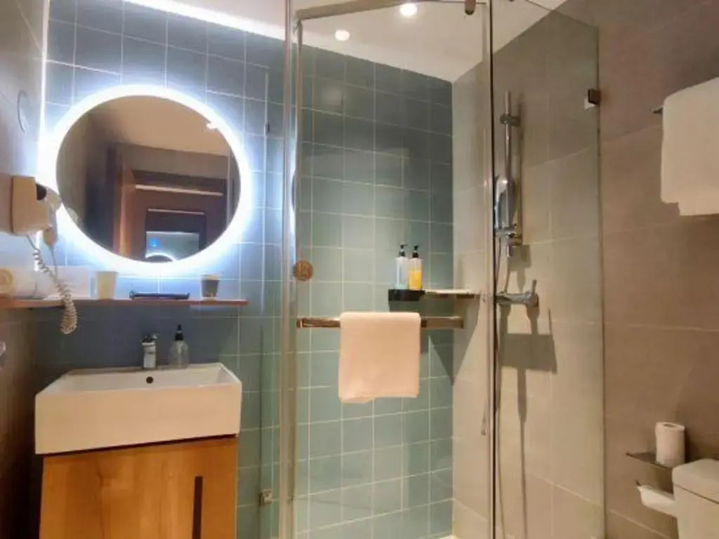  Home Inn (Guangzhou Tianpingjia Metro Station)