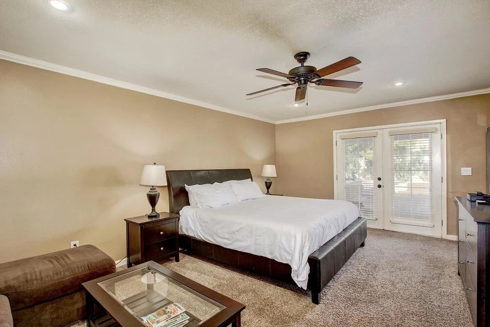 SLS Verde - Luxury Estate with FREE Heated Pool, Spa, Pool Table & Muc