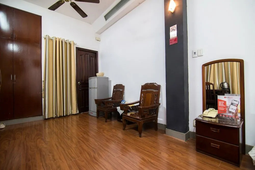 RedDoorz Near Ben Thanh Market 2