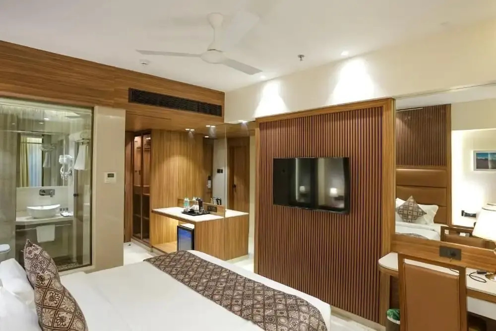 InstaFeel Hotel