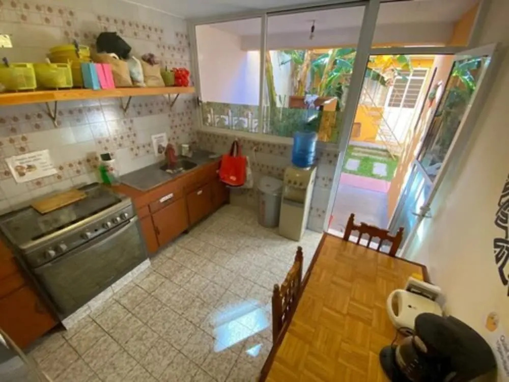Los Nardos Hostel