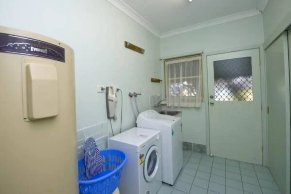 Cook St 4 - Salamander Bay